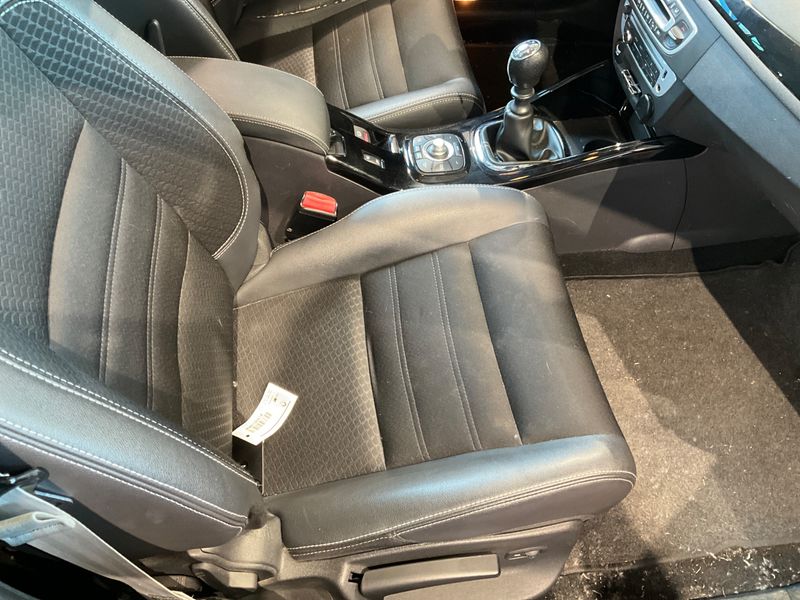 Renault Megane 1.5 dCi BOSE Edition 2014 – снимка 31