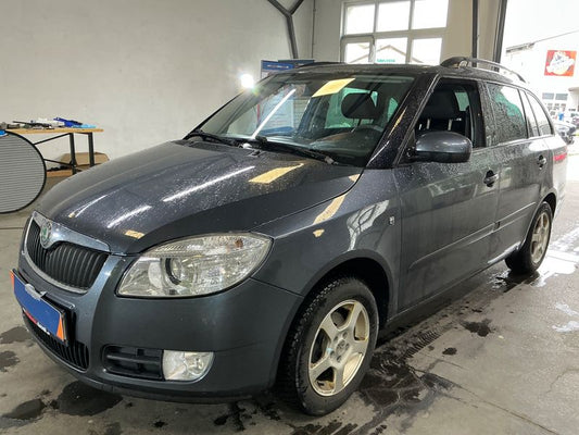 Skoda Fabia 1.6 Style Edition 2010 – снимка 1