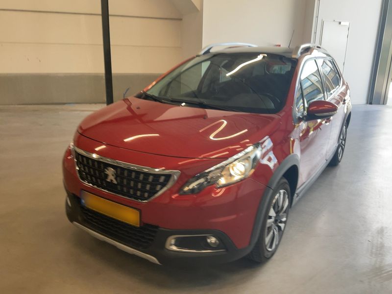 Peugeot 2008 1.2 PureTech Allure 2019 – снимка 1