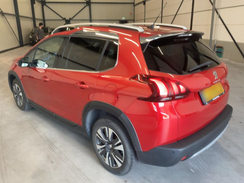 Peugeot 2008 1.2 PureTech Allure 2019 – снимка 6