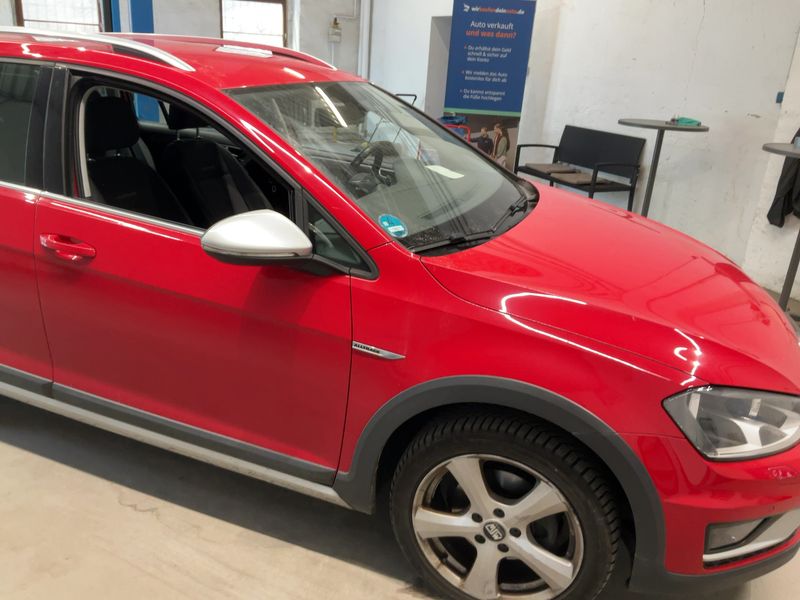 Volkswagen Golf VII 1.6 TDI 4Motion BlueMotion Tech 2015 – снимка на щета