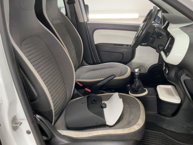 Renault Twingo 0.9 Energy Intens 2016 – снимка 16