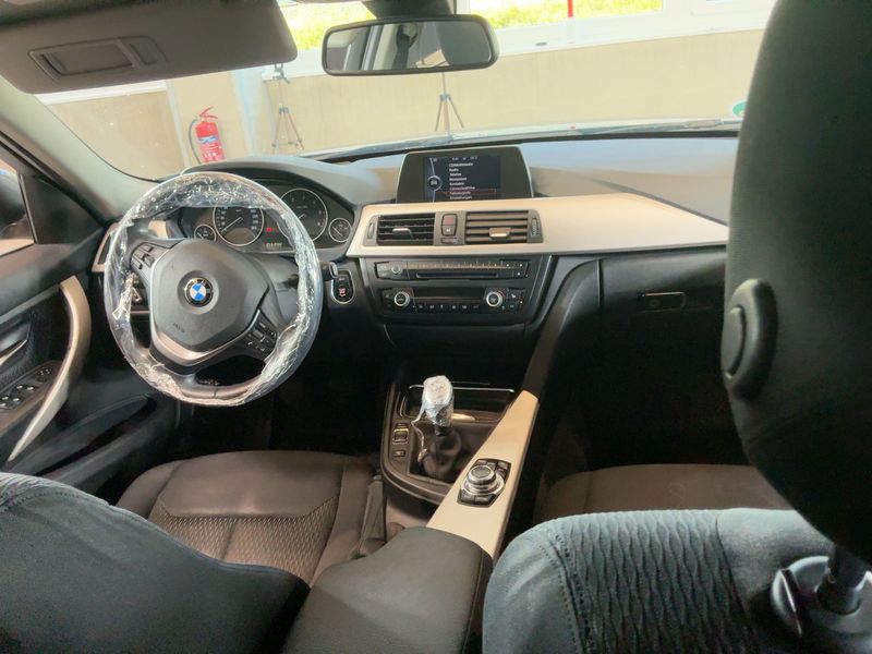 BMW 3er 318d xDrive 2014 – снимка 12
