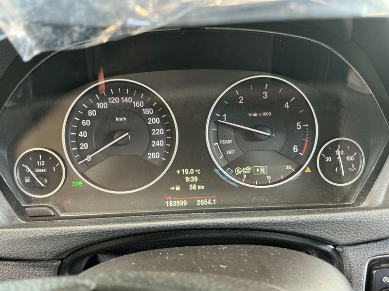 BMW 3er 318d xDrive 2014 – снимка 13