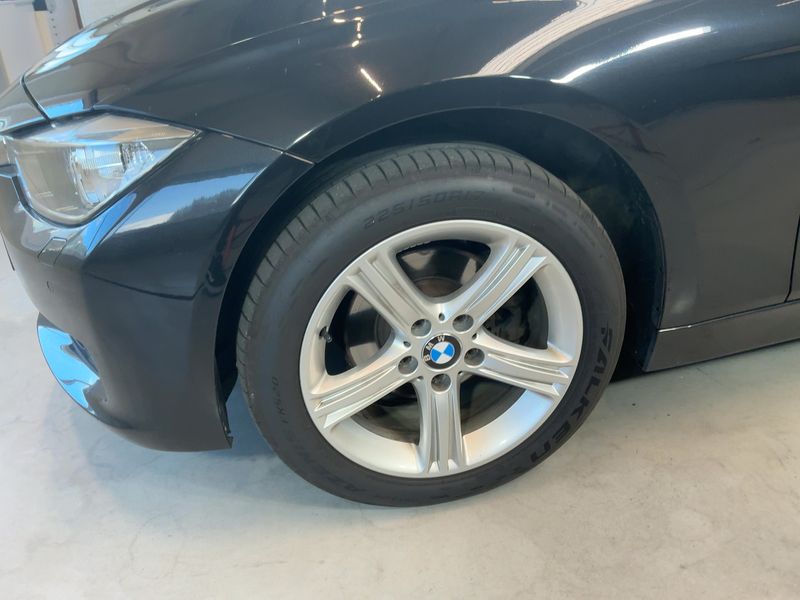 BMW 3er 318d xDrive 2014 – снимка 17