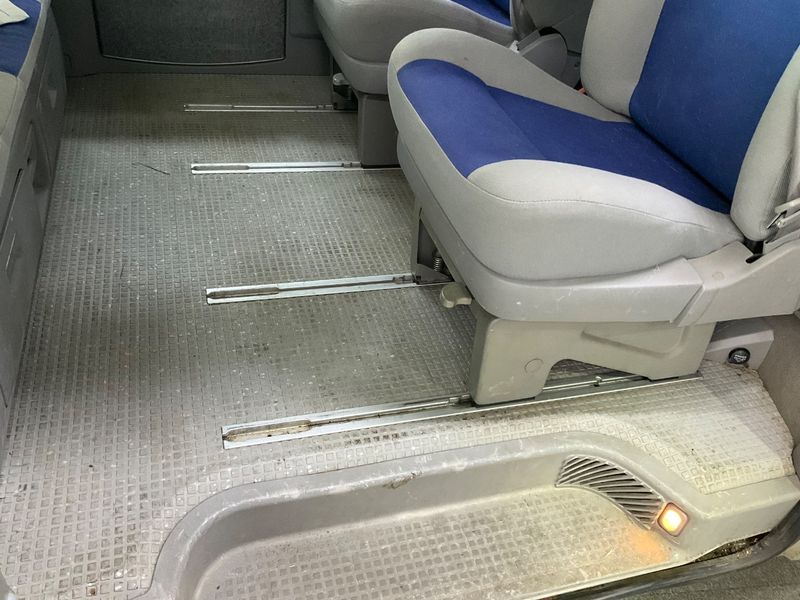 Volkswagen T4 Multivan 2.5 TDI Atlantis 2002 – снимка 39