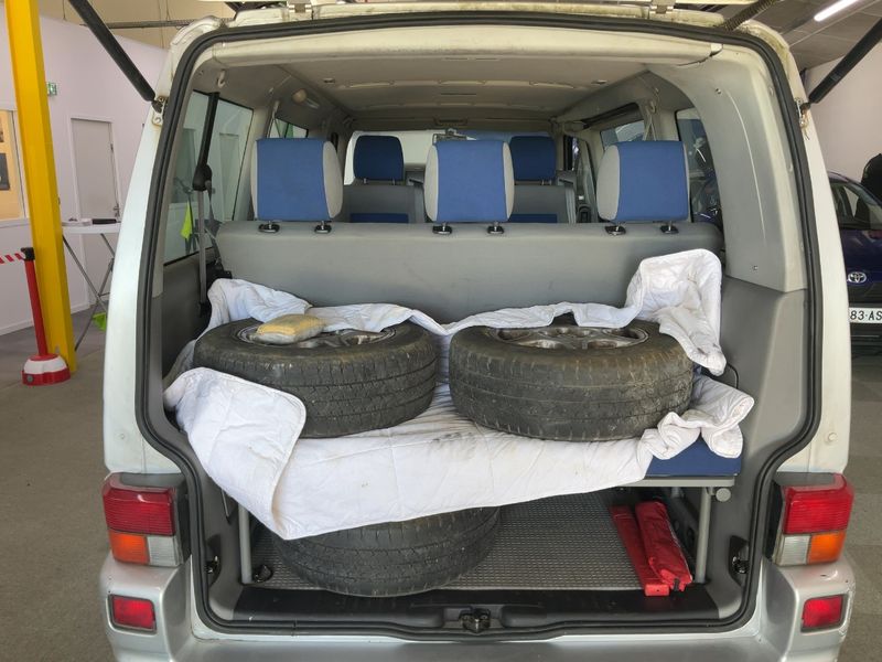 Volkswagen T4 Multivan 2.5 TDI Atlantis 2002 – снимка 15