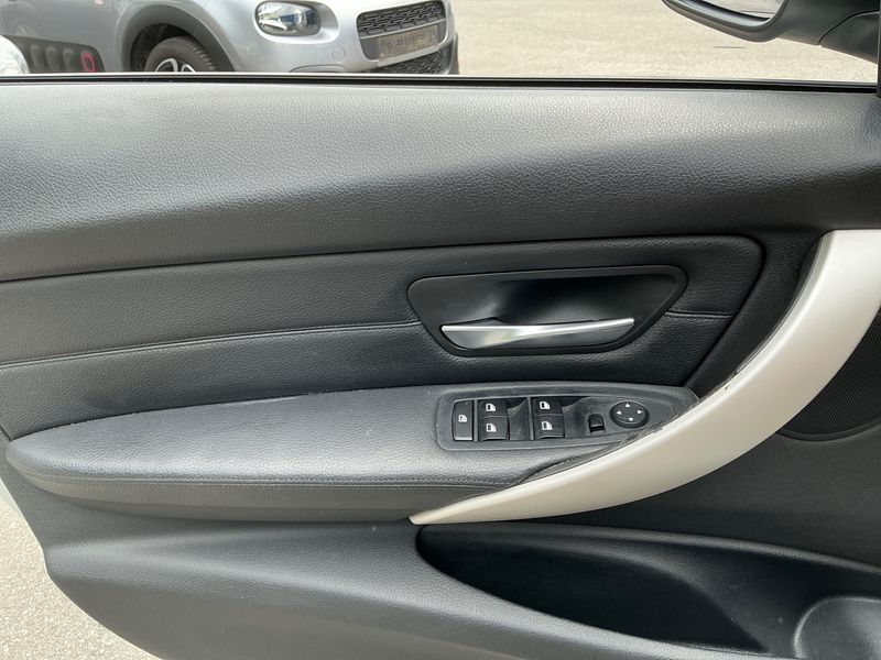 BMW 3er 318d 2014 – снимка на щета
