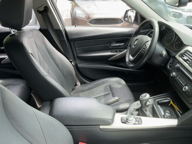 BMW 3er 318d 2014 – снимка 11