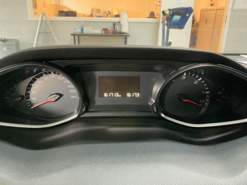 Peugeot 308 1.6 Blue-HDi Access Business 2016 – снимка 19