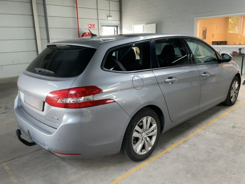 Peugeot 308 1.6 Blue-HDi Access Business 2016 – снимка 8