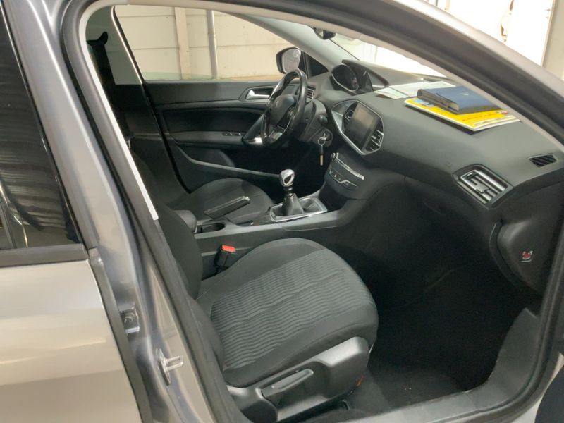 Peugeot 308 1.6 Blue-HDi Access Business 2016 – снимка 17