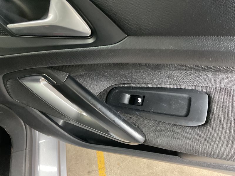 Peugeot 308 1.6 Blue-HDi Access Business 2016 – снимка 29