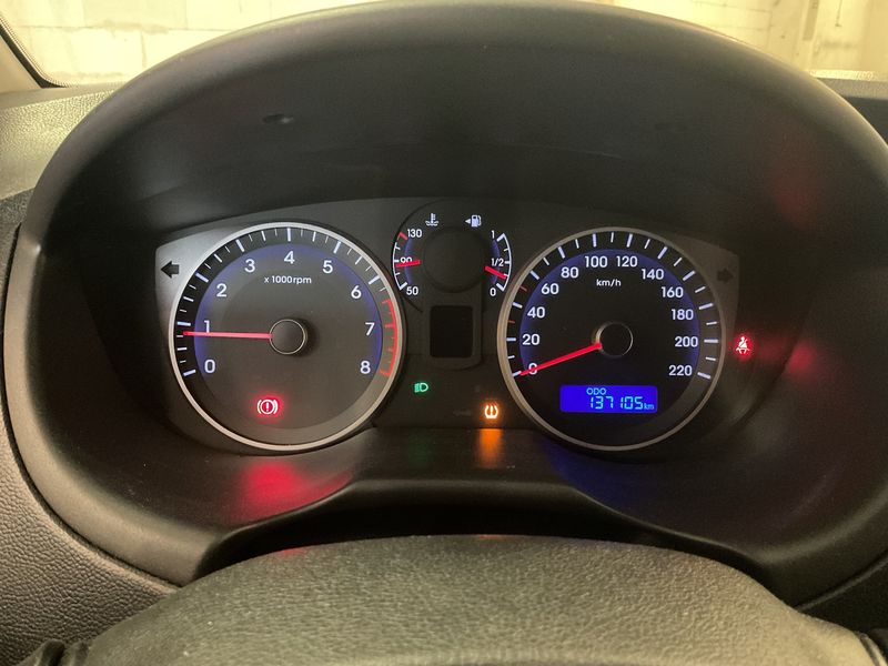 Hyundai i20 1.2 Comfort 2015 – снимка 18