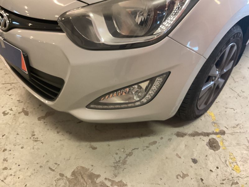 Hyundai i20 1.2 Comfort 2015 – снимка 32