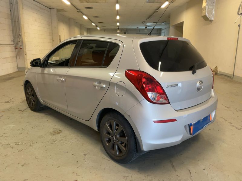 Hyundai i20 1.2 Comfort 2015 – снимка 6