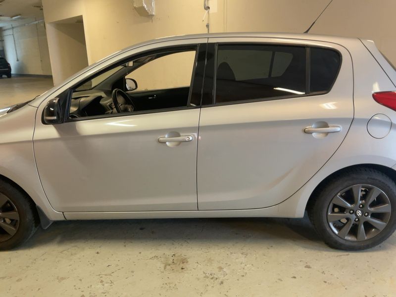 Hyundai i20 1.2 Comfort 2015 – снимка 4