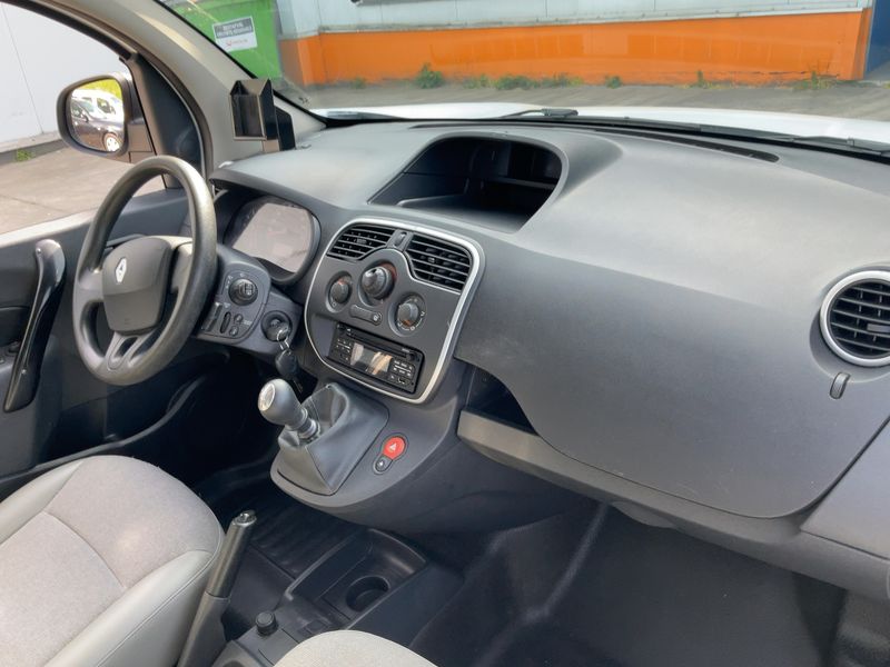 Renault Kangoo 1.5 BLUE dCi Rapid Maxi Extra 2021 – снимка 17