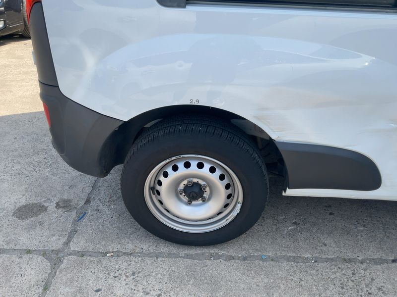 Renault Kangoo 1.5 BLUE dCi Rapid Maxi Extra 2021 – снимка 9