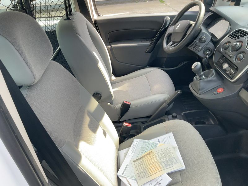 Renault Kangoo 1.5 BLUE dCi Rapid Maxi Extra 2021 – снимка 16