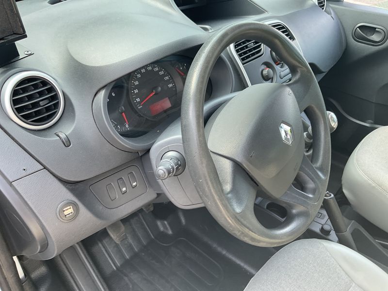 Renault Kangoo 1.5 BLUE dCi Rapid Maxi Extra 2021 – снимка 34