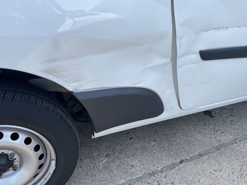 Renault Kangoo 1.5 BLUE dCi Rapid Maxi Extra 2021 – снимка 24