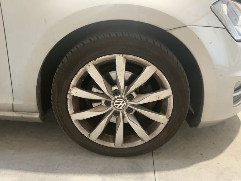 Volkswagen Golf VII 2.0 TDI Carat BlueMotion Tech 2013 – снимка 20