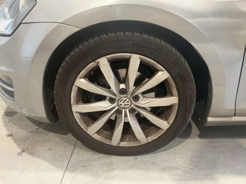 Volkswagen Golf VII 2.0 TDI Carat BlueMotion Tech 2013 – снимка 17
