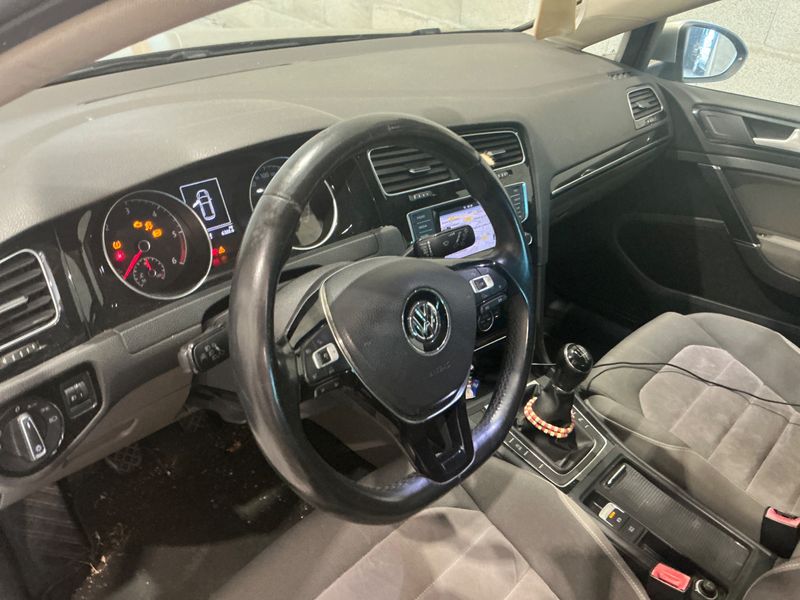 Volkswagen Golf VII 2.0 TDI Carat BlueMotion Tech 2013 – снимка 24