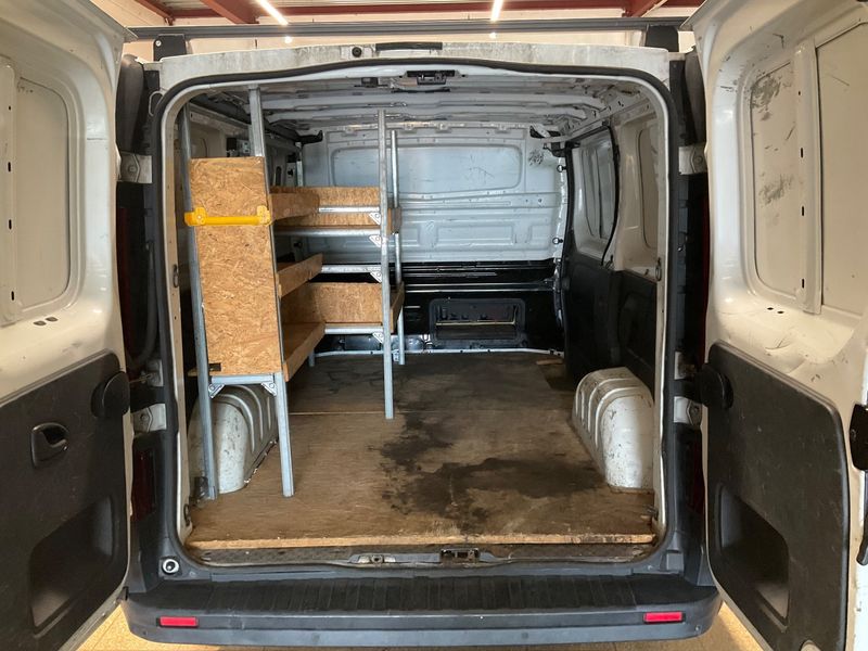 Renault Trafic 1.6 dCi L1H1 2,7t Komfort 2018 – снимка 15