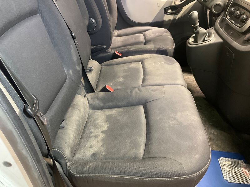Renault Trafic 1.6 dCi L1H1 2,7t Komfort 2018 – снимка 40
