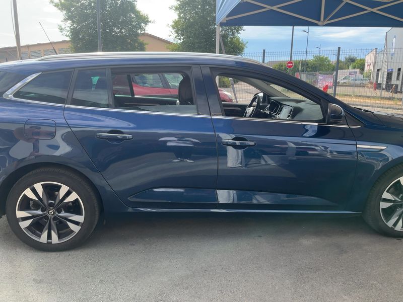 Renault Megane 1.6 dCi Energy Intens 2018 – снимка 10