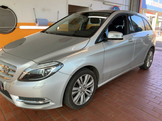 Mercedes-Benz B-Klasse B 250 2013 – снимка 2