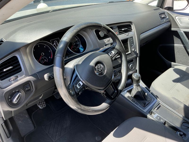 Volkswagen Golf VII 1.6 TDI Business BlueMotion Tech 2016 – снимка 24