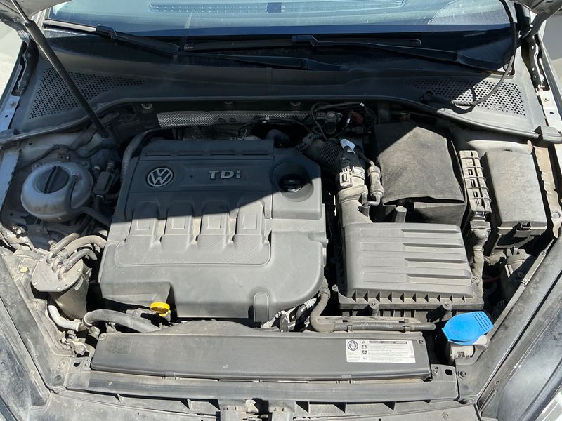 Volkswagen Golf VII 1.6 TDI Business BlueMotion Tech 2016 – снимка 28