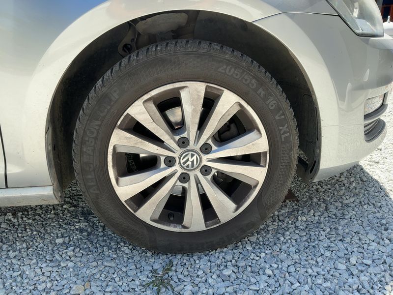 Volkswagen Golf VII 1.6 TDI Business BlueMotion Tech 2016 – снимка 11
