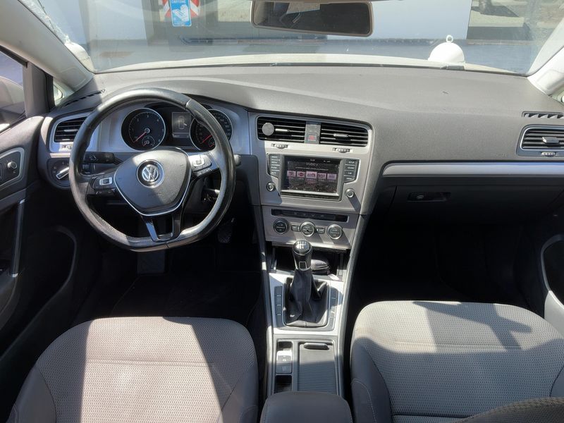 Volkswagen Golf VII 1.6 TDI Business BlueMotion Tech 2016 – снимка 17