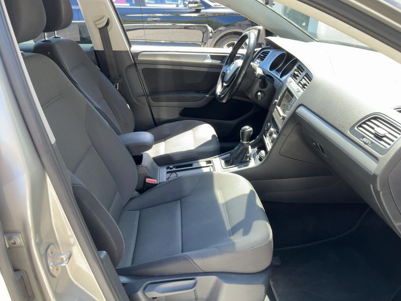 Volkswagen Golf VII 1.6 TDI Business BlueMotion Tech 2016 – снимка 16