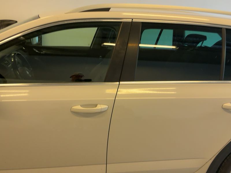Skoda Octavia 2.0 TDI Scout 4x4 2016 – снимка 4