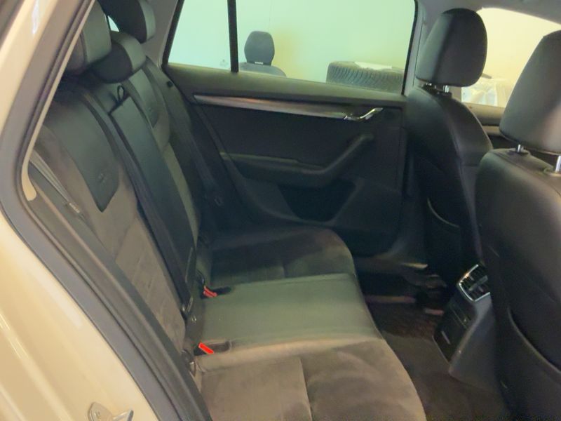 Skoda Octavia 2.0 TDI Scout 4x4 2016 – снимка 20