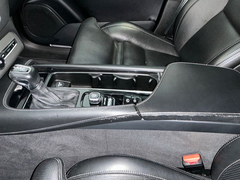 Volvo XC90 2.0 D5 Inscription AWD 2017 – снимка 28