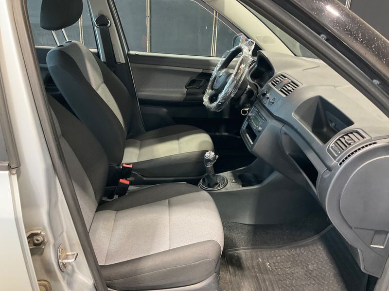 Skoda Fabia 1.2 TSI Classic 2011 – снимка 3