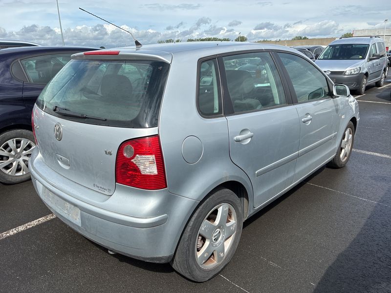 Volkswagen Polo 1.4 2004 – снимка 5