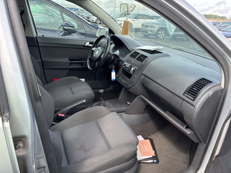 Volkswagen Polo 1.4 2004 – снимка 10