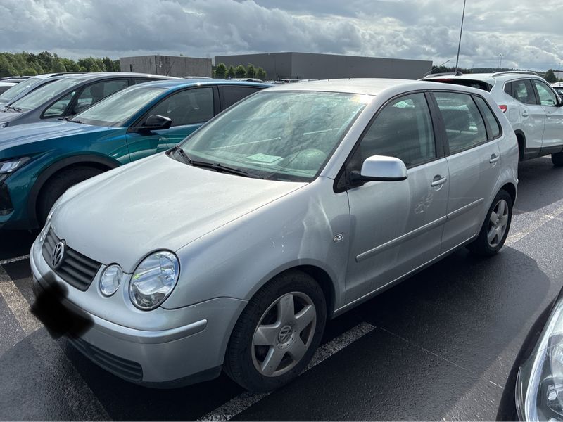 Volkswagen Polo 1.4 2004 – снимка 1