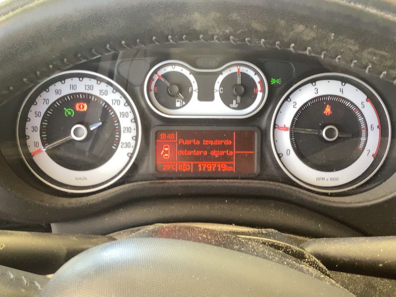 Fiat 500L 1.6 JTDM Lounge 2016 – снимка 18