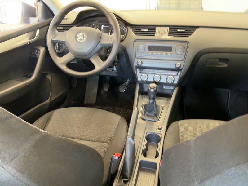 Skoda Octavia 1.4 TSI Active 2015 – снимка 18