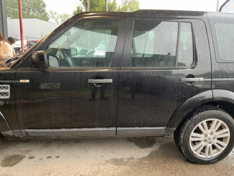 Land Rover Discovery 4 3.0 TD V6 TDV6 SE 2011 – снимка 4