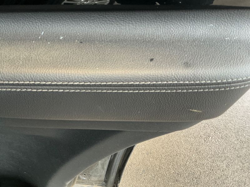 Land Rover Discovery 4 3.0 TD V6 TDV6 SE 2011 – снимка 23