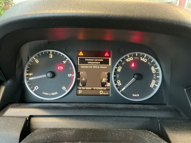 Land Rover Discovery 4 3.0 TD V6 TDV6 SE 2011 – снимка 24
